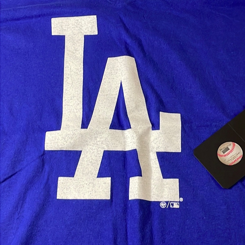 LA dodgers v-neck shirt